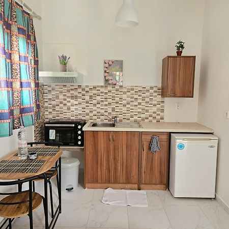 Lora Studios Ипсос Экстерьер фото