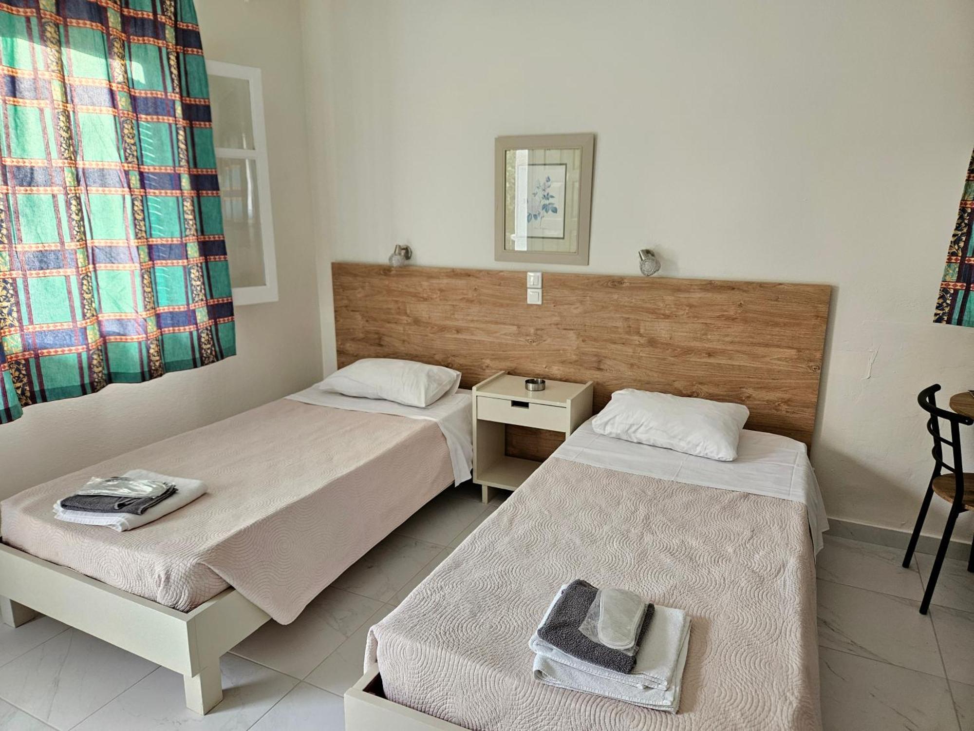 Lora Studios Ипсос Экстерьер фото